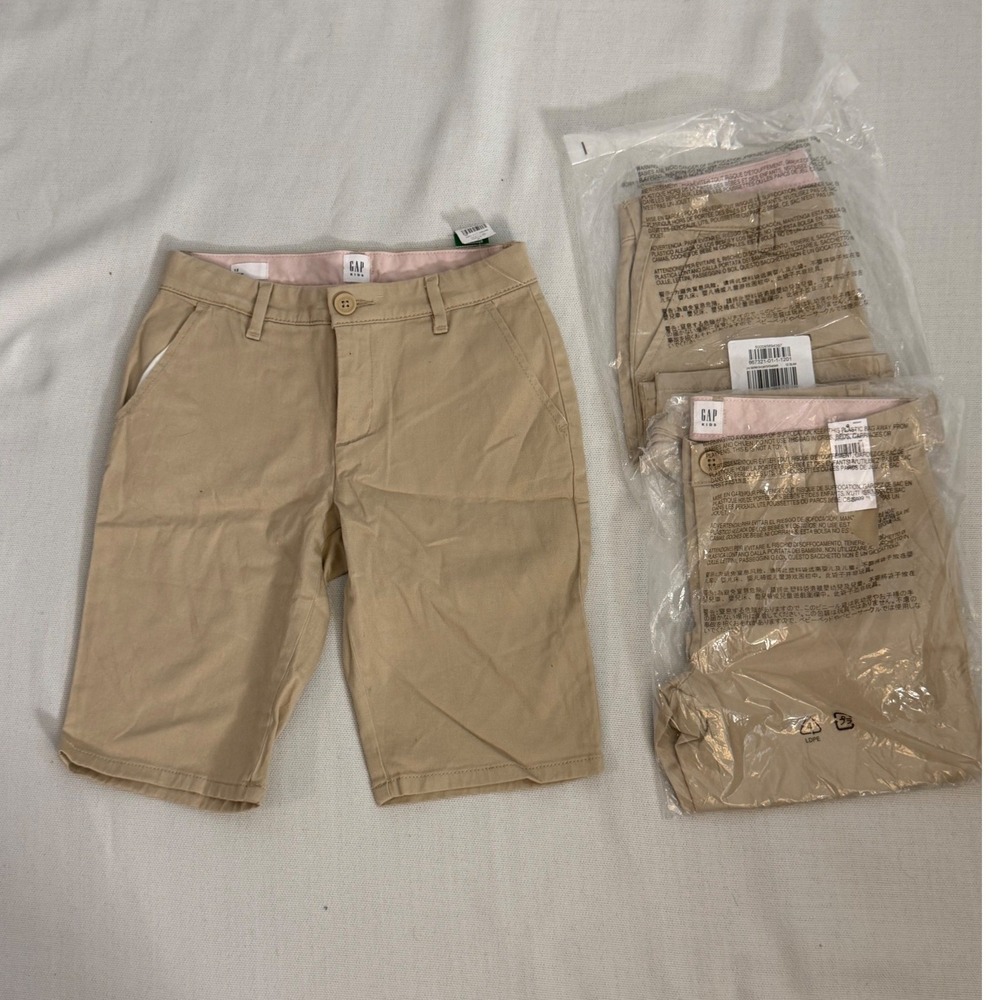 Gap Kids Uniform Bermuda Shorts Khaki Tan Size 12 Slim Lot of 3 NWT 867321-01-1